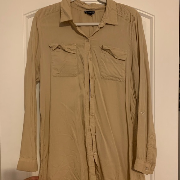 Tan button up shirt - Picture 2 of 6